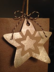 How to stencil gift tags